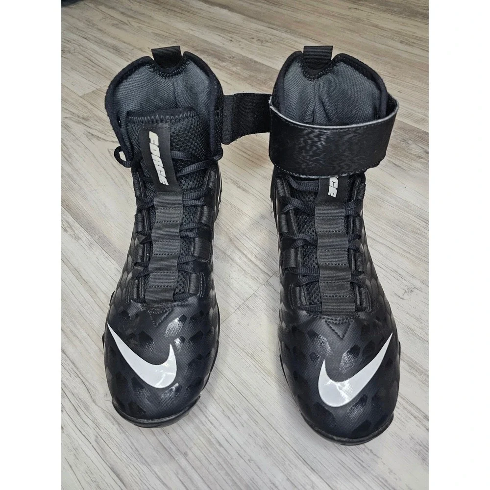 Nike force savage